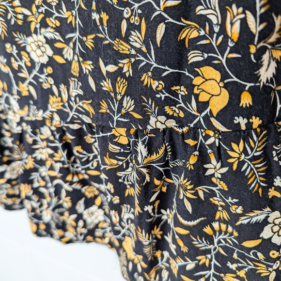 Angels 1X Flowy Ruffle Sleeve Peplum Top Ditsy Floral Mustard Black Blouse - Picture 8 of 10